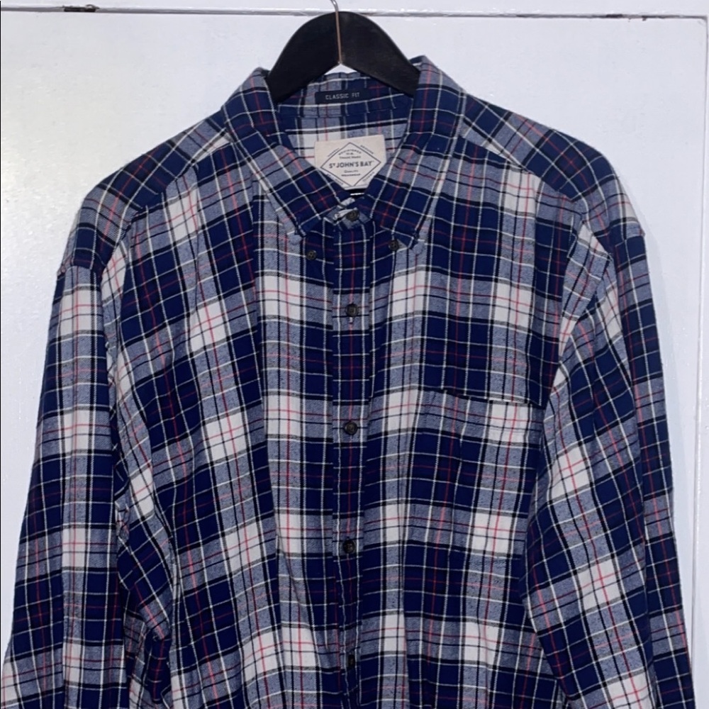 ST. JOHN’S BAY Blue and Red Flannel. XXL. Classic Fit.